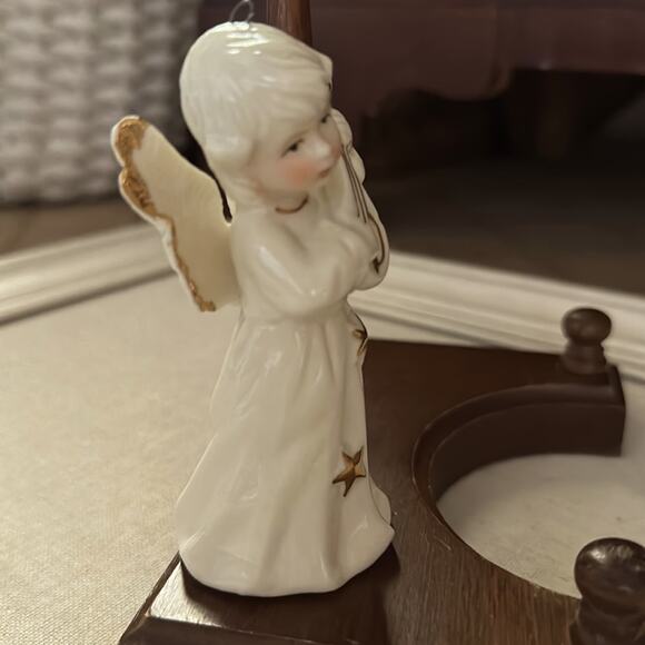 Vintage Ivory porcelain little angel girl with gold stars and a lyre - Picture 4 of 7